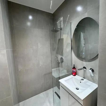 Luxe Haven 1 Apartament