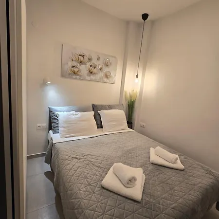 Luxe Haven 1 아파트